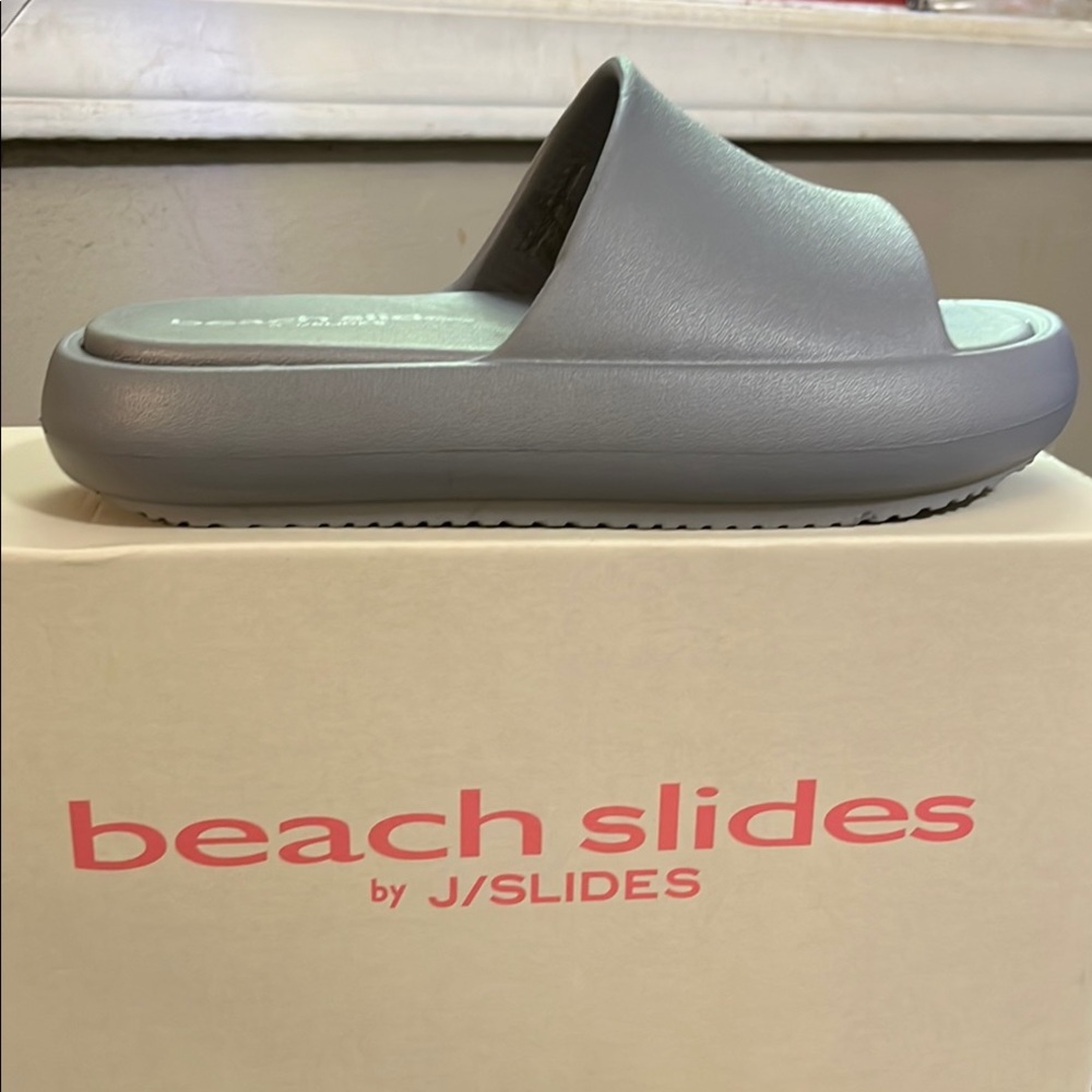 J/Slide Squish Gray Beach Slides Women’s Sandals Size 10 New In Box